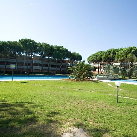 Solarium/Piscina Villa Bibione Exterior foto